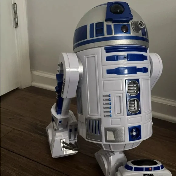 Thinkway Toys Star Wars R2D2 Interactive Robotic Droid Toys R Us Exclusive